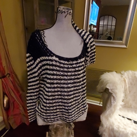 Tommy Girl Crochet Tops - Picture 4 of 8